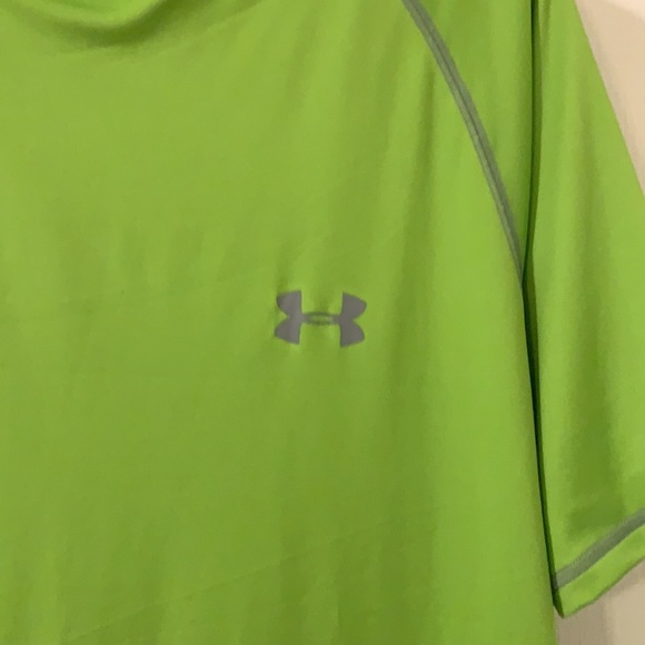 Lime green under armour shirt - Picture 5 of 5